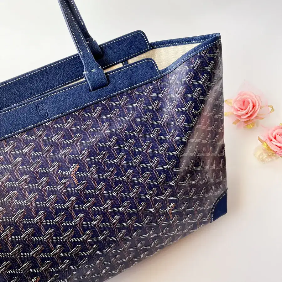 P260 Bellechasse Biaude Small Tote Open Top Handbag Alternative