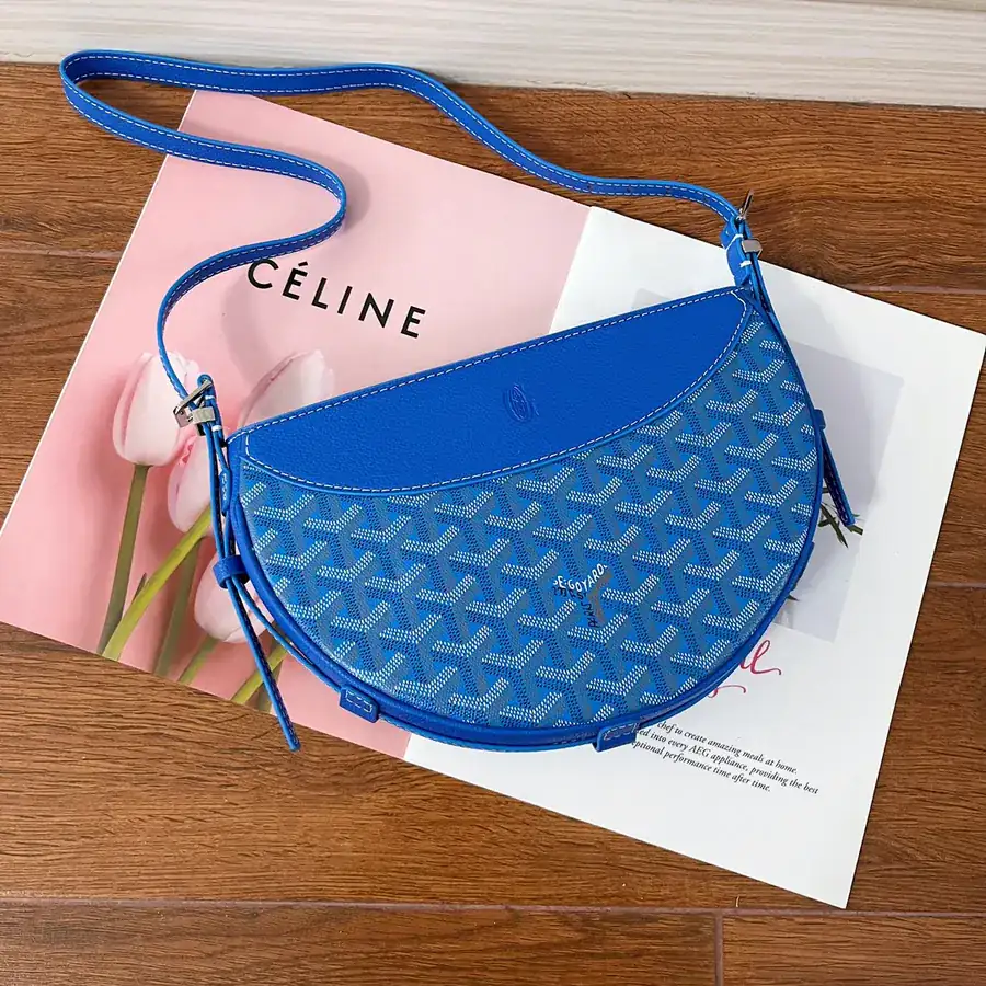 Goya Half Moon Bag Classic Style, Versatile & Comfortable