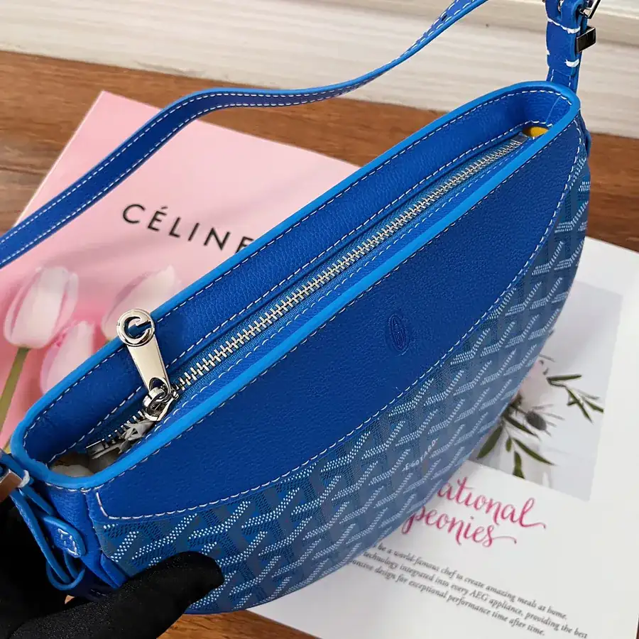 Goya Half Moon Bag Classic Style, Versatile & Comfortable