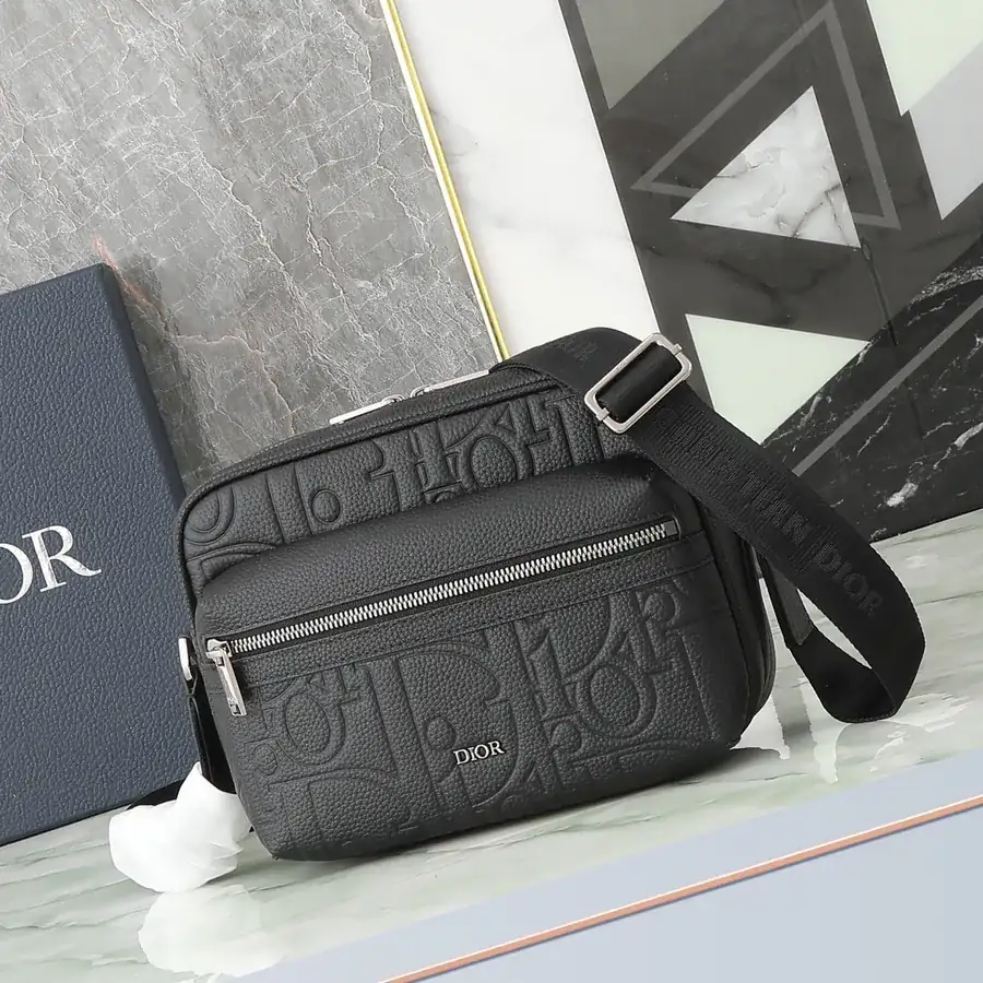 Rider 2.0 Zip Messenger Bag Black