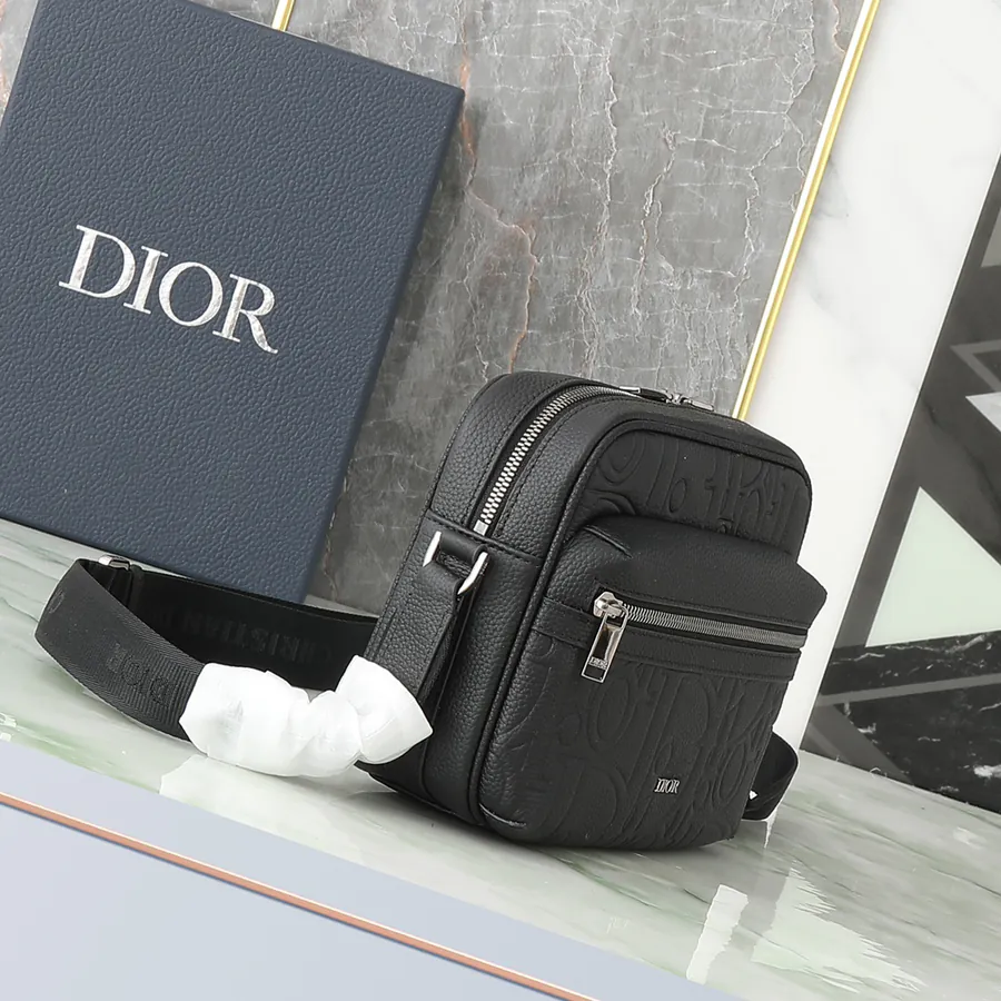 Rider 2.0 Zip Messenger Bag Black