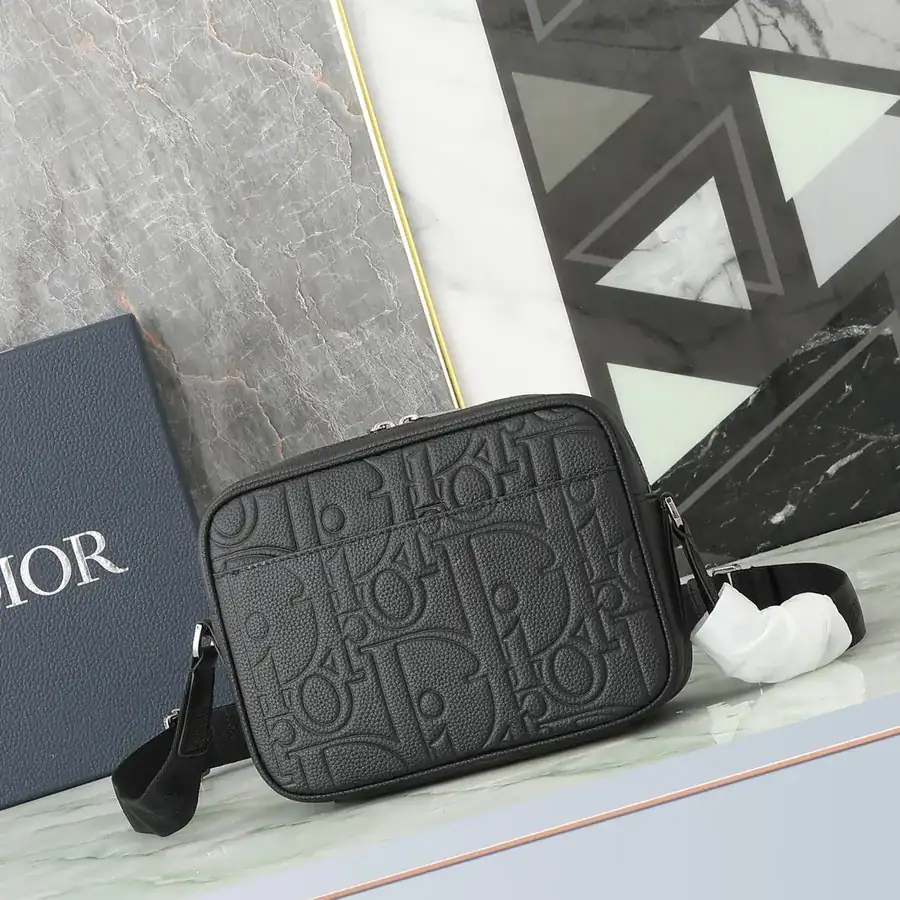 Rider 2.0 Zip Messenger Bag Black