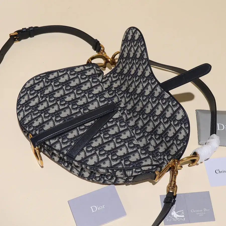 CD Saddle Classic Saddle Bag with Adjustable Strap