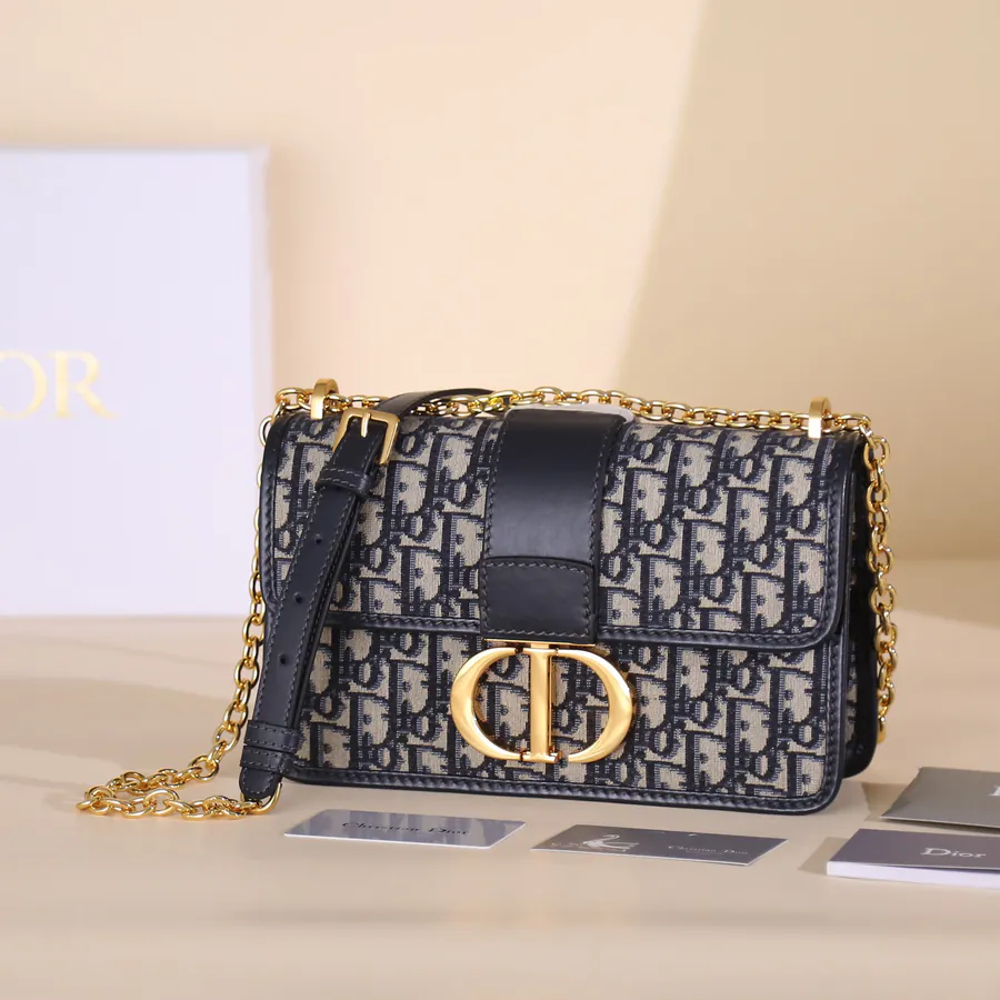 M 30 Montaigne Chain Bag