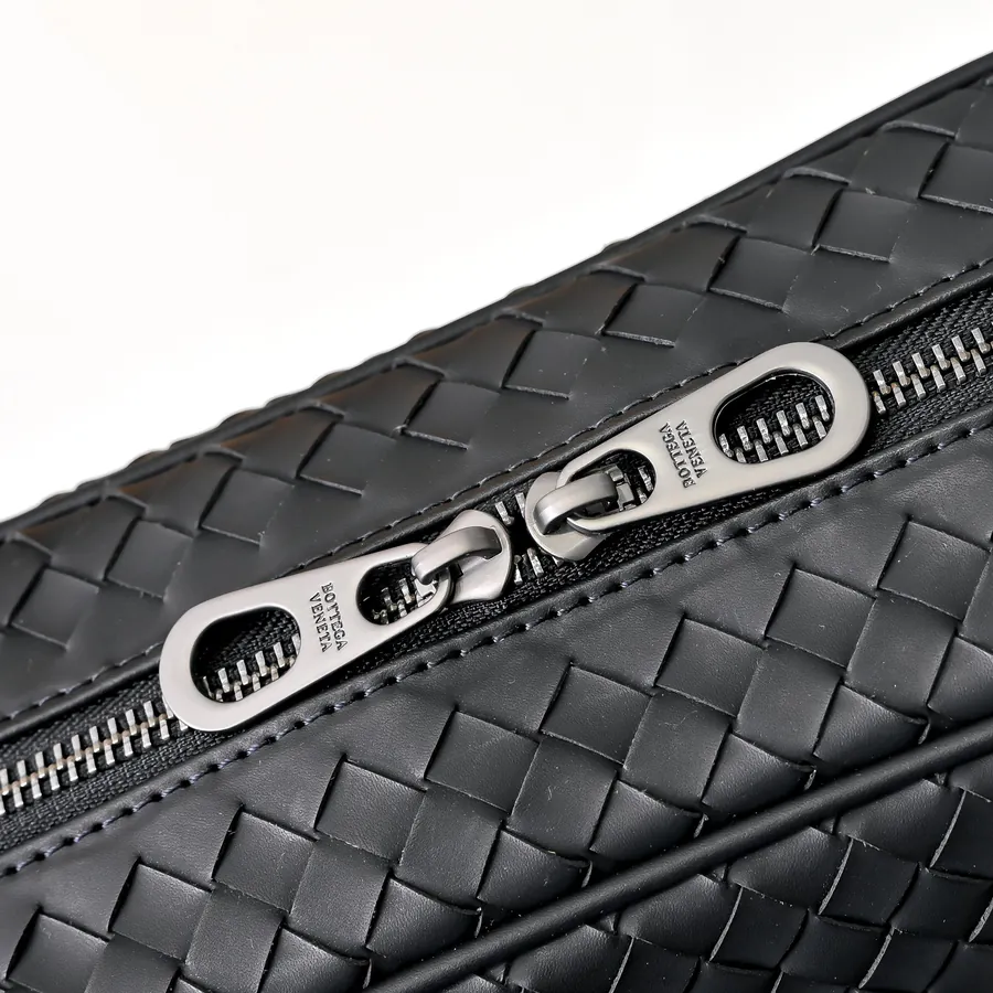 Bottega Veneta Upgraded化妆包