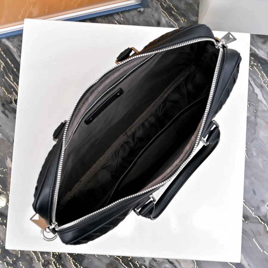 Bottega Veneta Latest Briefcase with Upgraded Design