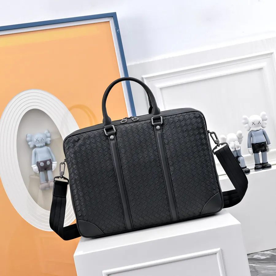 Bottega Veneta Latest Briefcase with Premium Leather