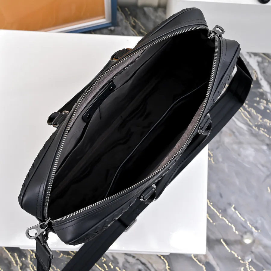 Bottega Veneta Latest Briefcase with Premium Leather
