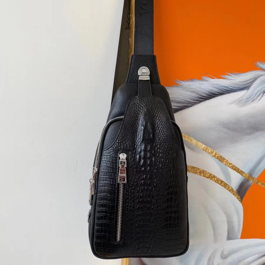 P Brand Chest Bag, Premium Leather, Black, 30×17×4.5cm
