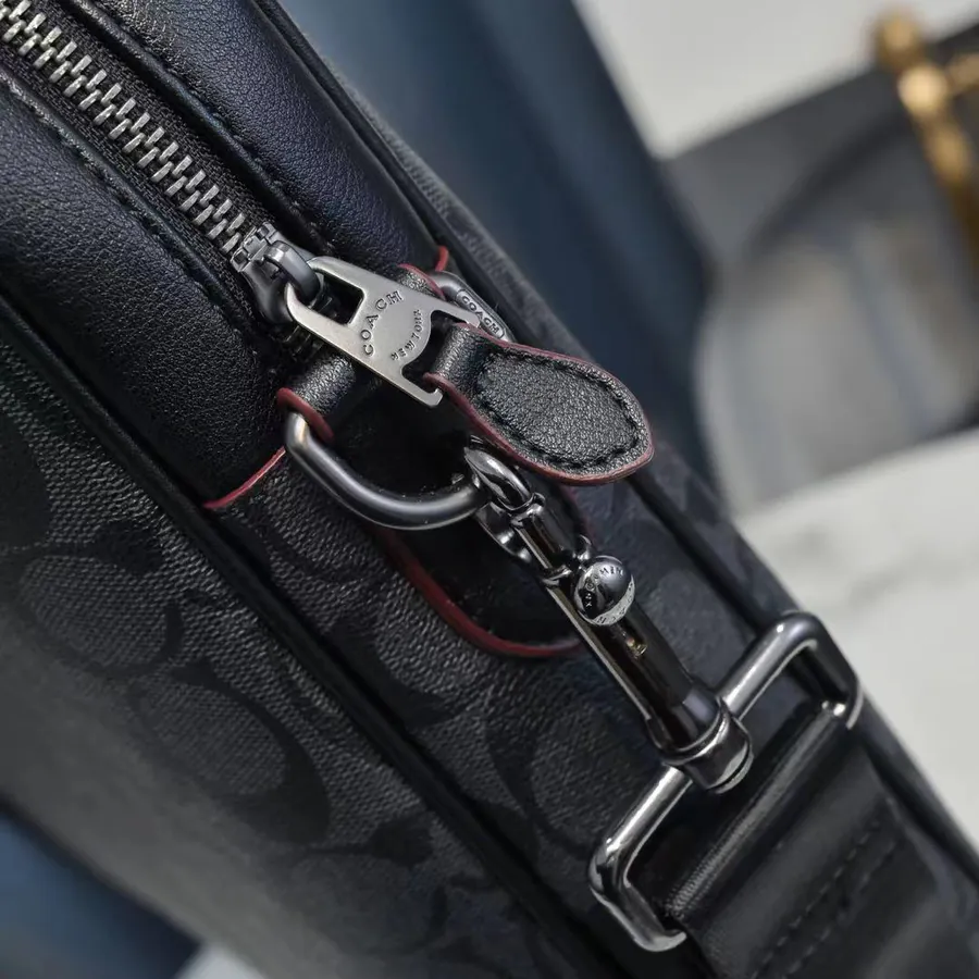 New 250 Celine Traditional Unique Single Zip Business Bag for Men