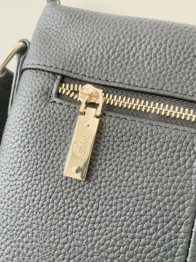 Gucci Men's Premium Handbag Original Leather
