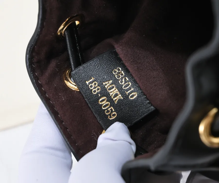 FEND1 Mon Tresor Bucket Bag