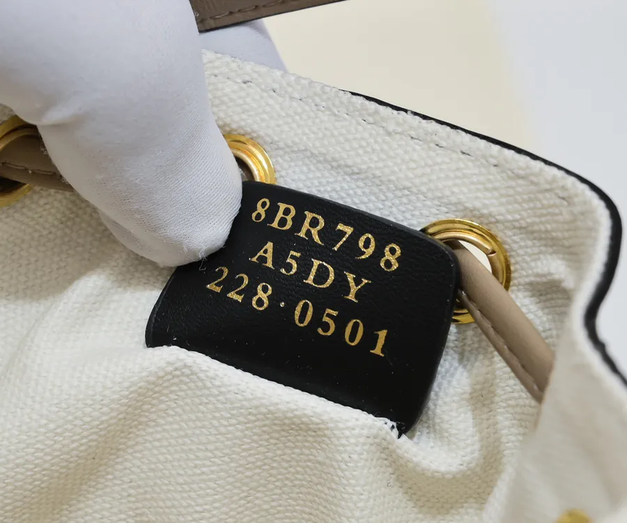 Fendi Mini Bucket Bag Stylish and Spacious