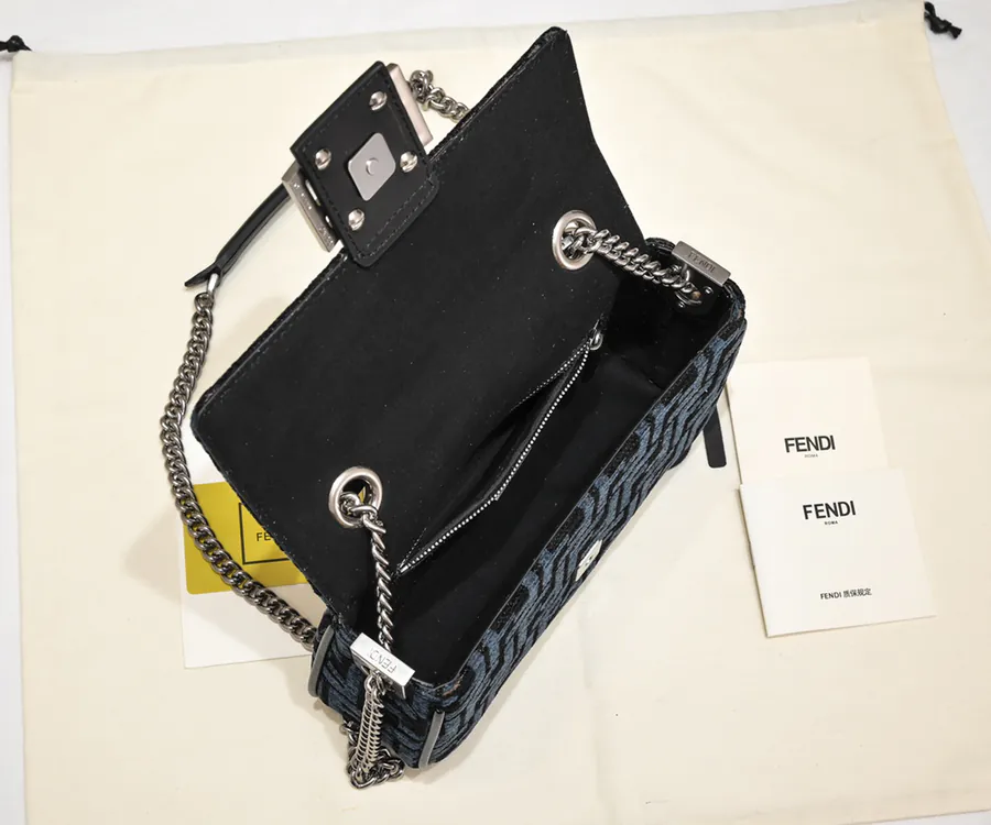 FEND1 Conic Baquette Chain Bag