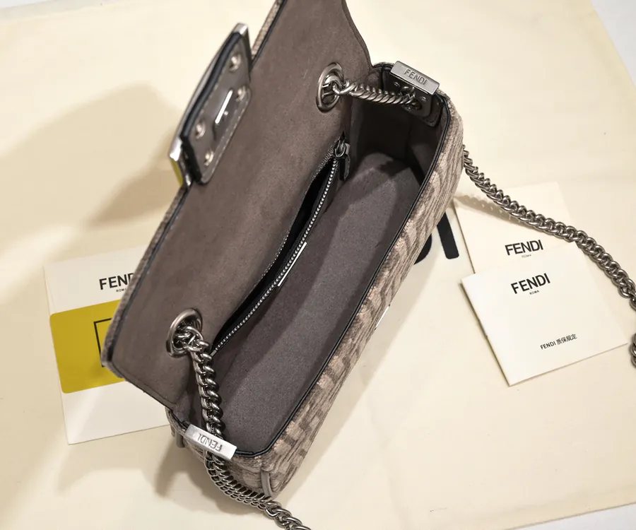 FEND1 Conic Baquette Chain Bag