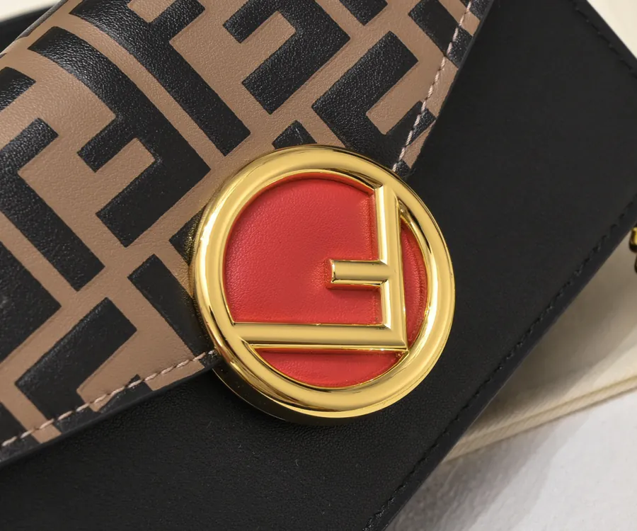 FENDI Chain Bucket Bag with FF Logo Embellishment