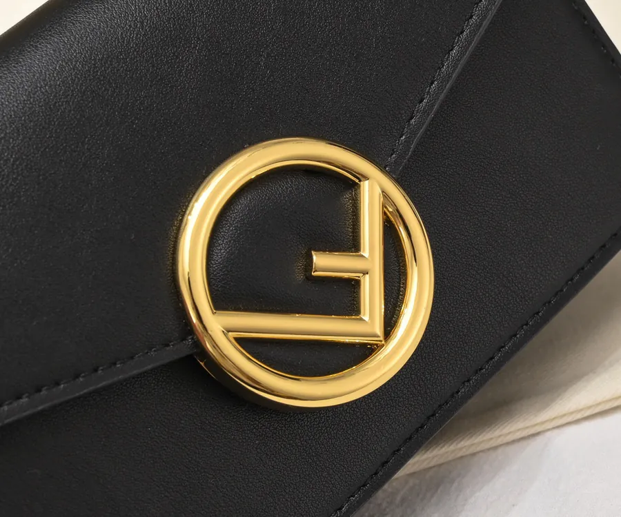FENDI Chain Bucket Bag in Mocha Calfskin