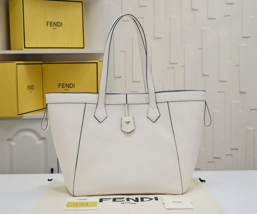FENDI 2023秋冬折纸魔术包 可变Tote/水桶包