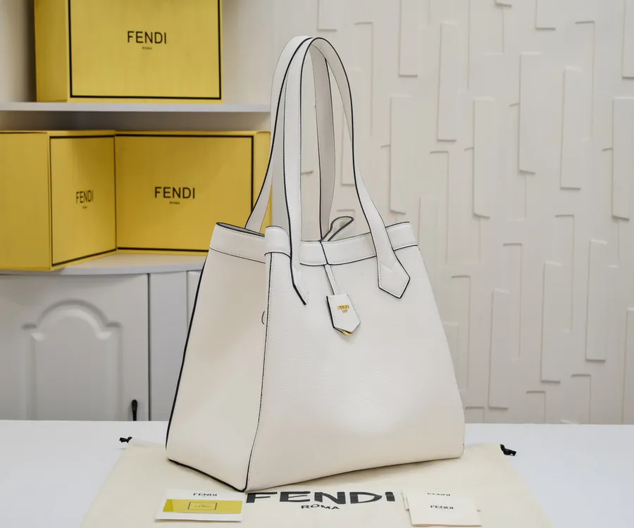 FENDI 2023秋冬折纸魔术包 可变Tote/水桶包