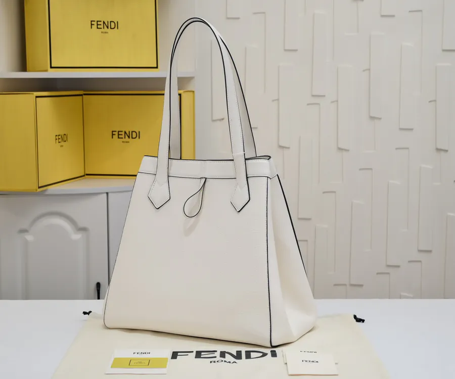 FENDI 2023秋冬折纸魔术包 可变Tote/水桶包