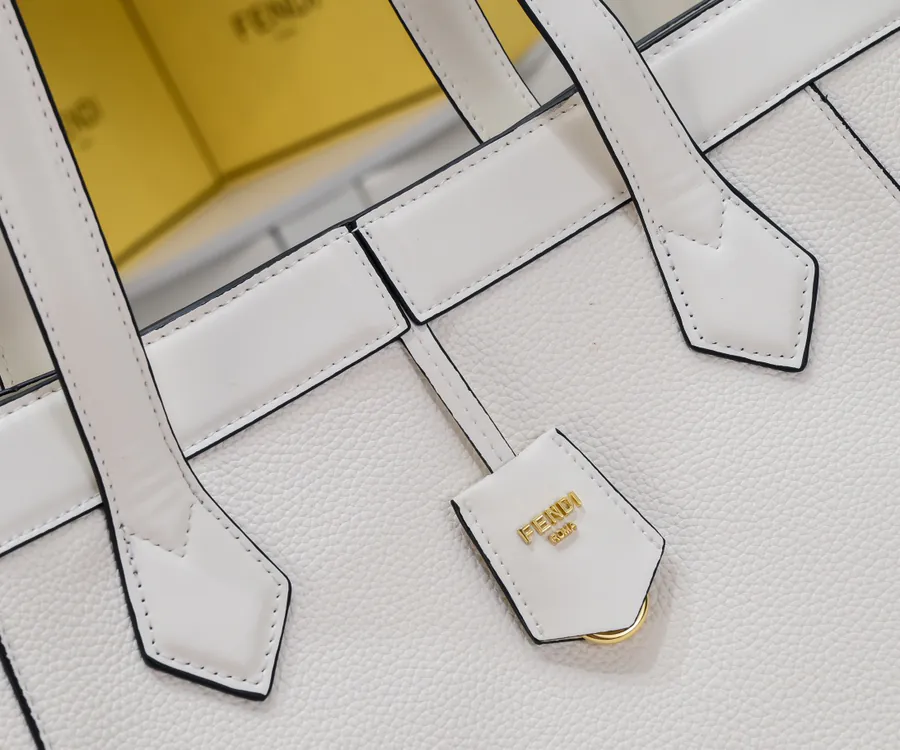 FENDI 2023秋冬折纸魔术包 可变Tote/水桶包