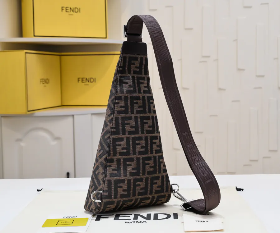 FENDI Conical Shoulder Bag in Full Grain Leather