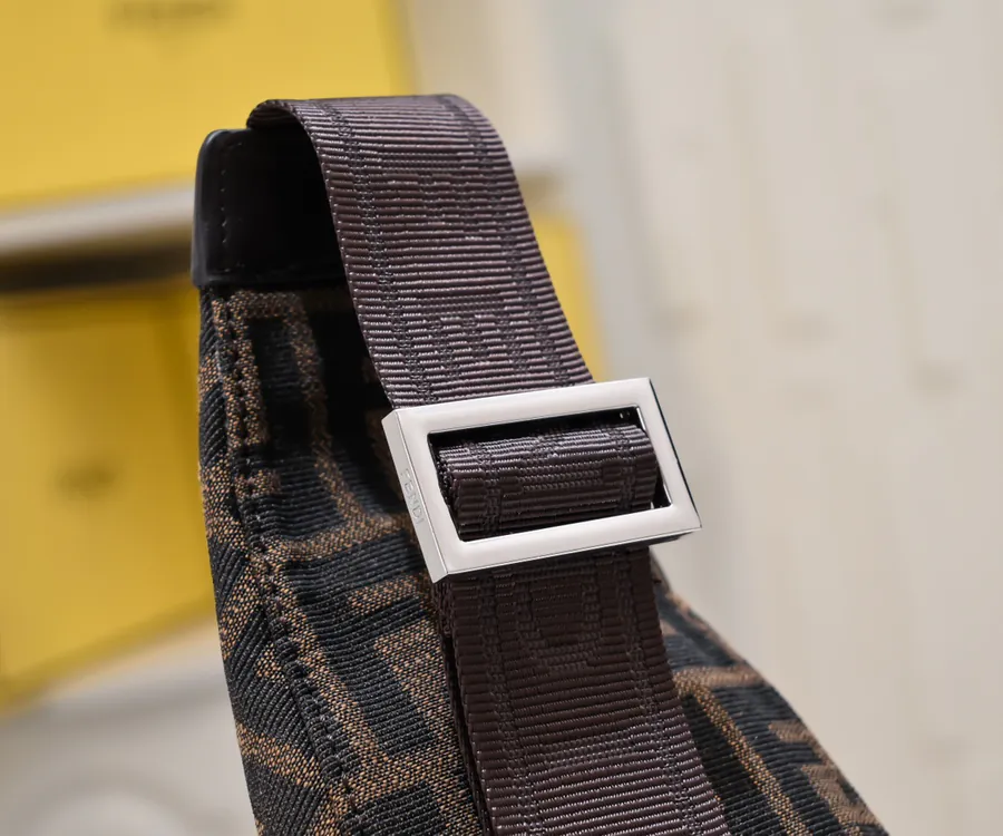 FENDI Conical Shoulder Bag in Full Grain Leather