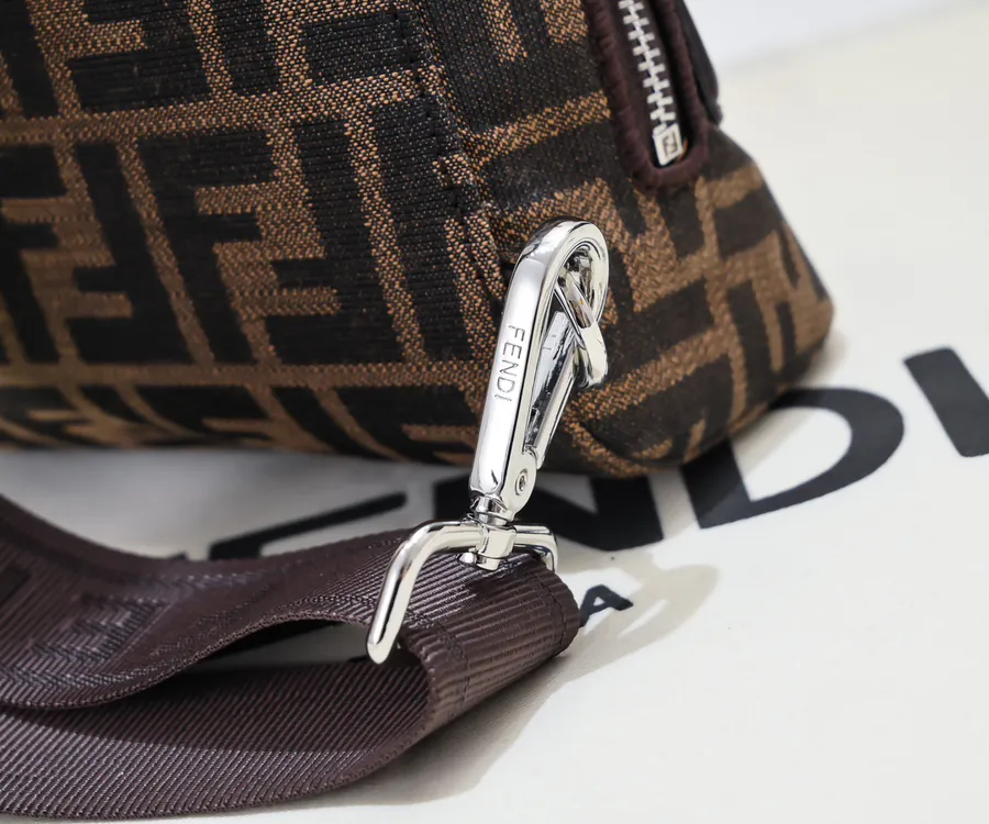 FENDI Conical Shoulder Bag in Full Grain Leather