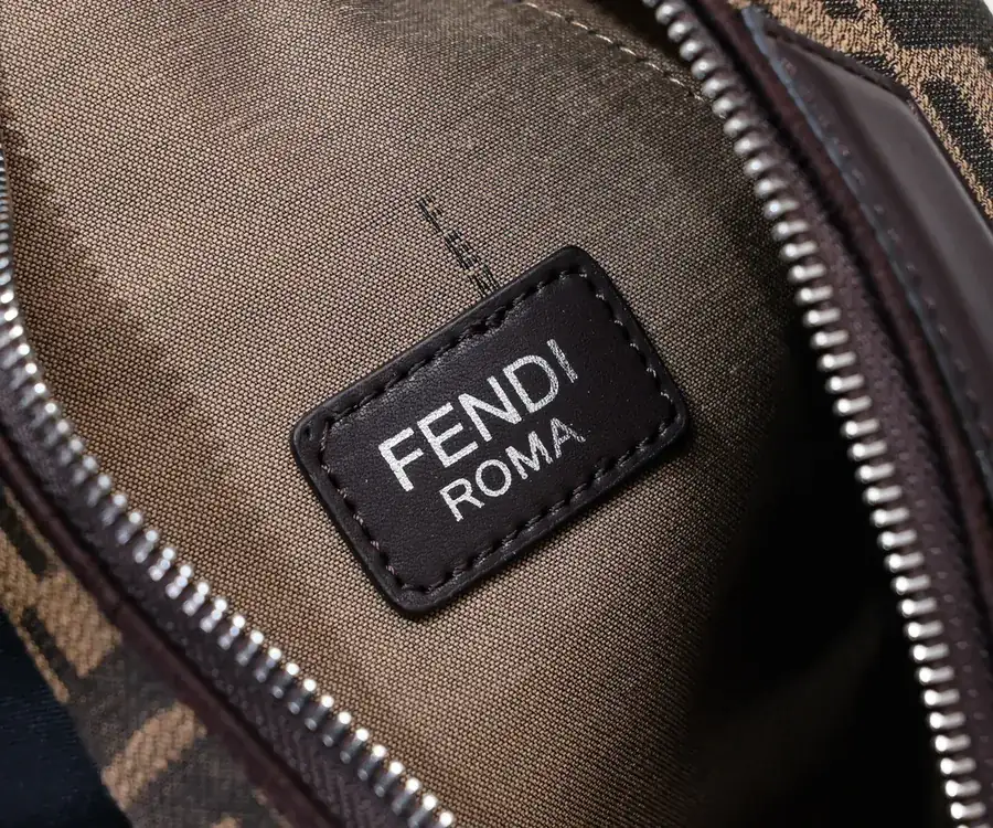 FENDI Conical Shoulder Bag in Full Grain Leather