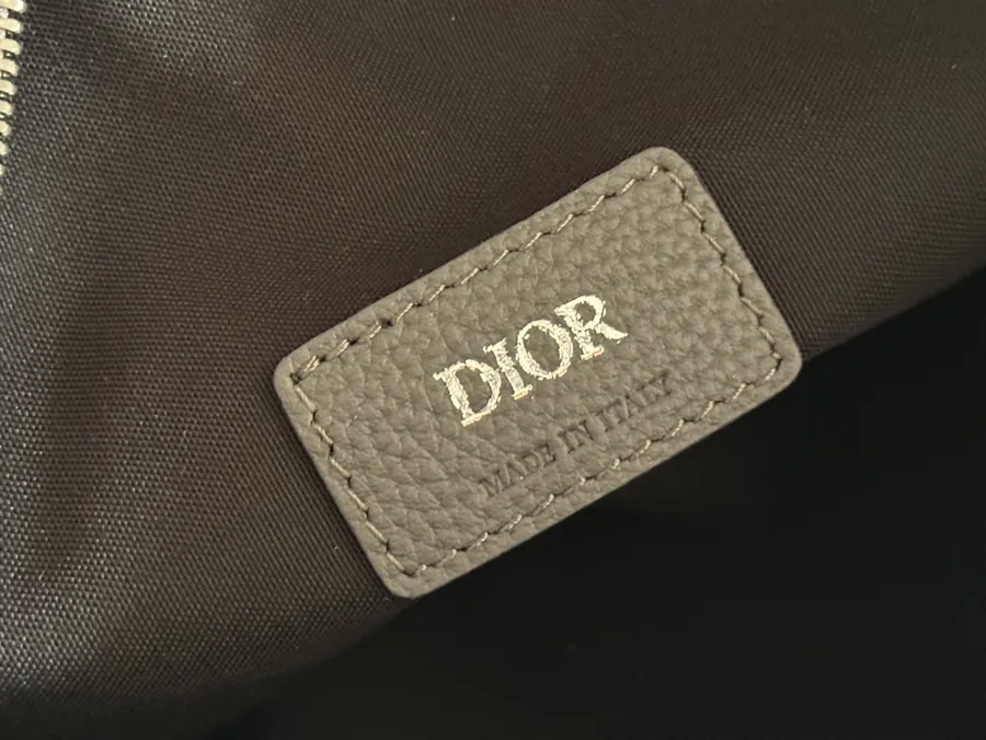 Dio Lingot 26 Handbag Season New, Practical and Elegant