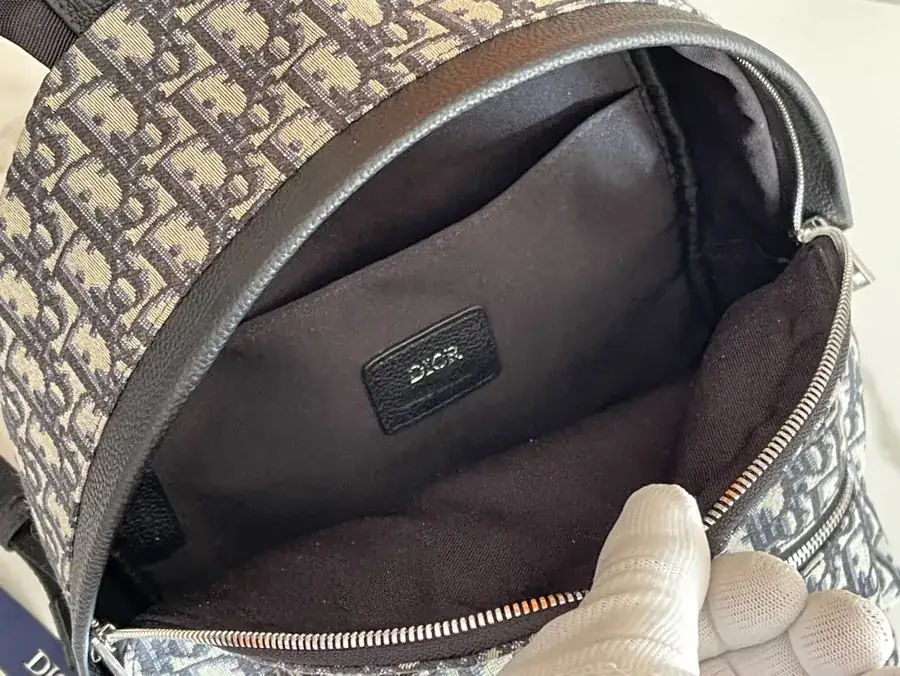 DIO.R Oblique Small Shoulder Bag