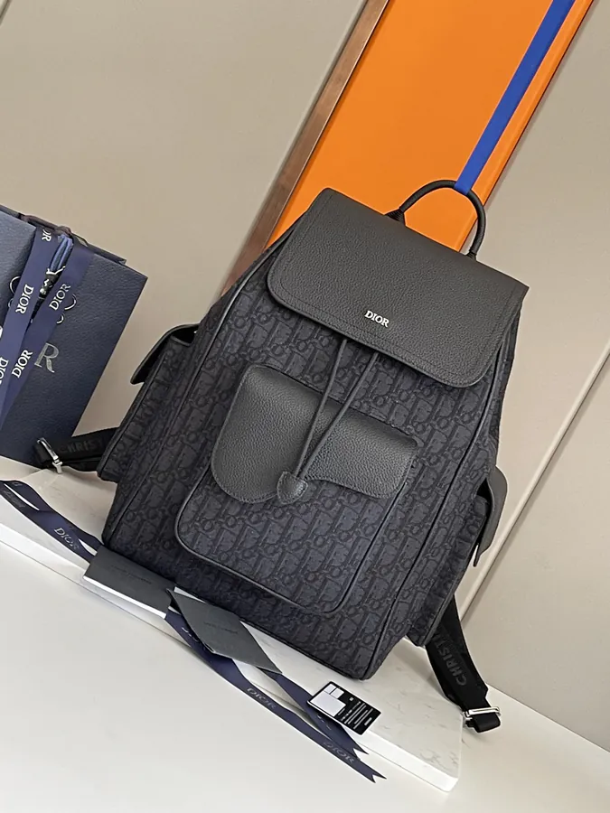 DIOR Saddle Shoulder Bag with Oblique Print and Grained Calfskin Details