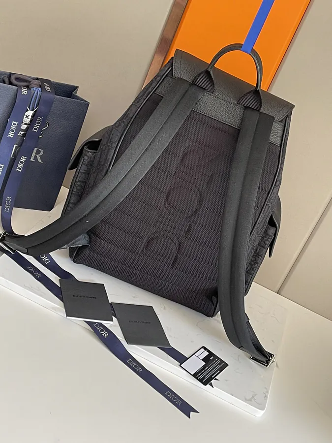 DIOR Saddle Shoulder Bag with Oblique Print and Grained Calfskin Details