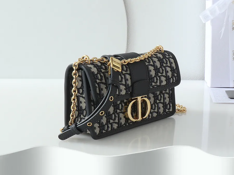 30 Montaigne East West Chain Handbag Mini Size