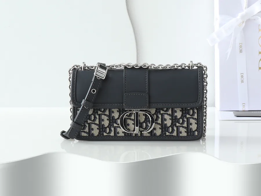 30 Montaigne East West Chain Handbag Mini Size