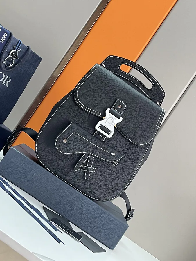 Gallop Shoulder Bag with Saddle Style, Black Grained Calfskin