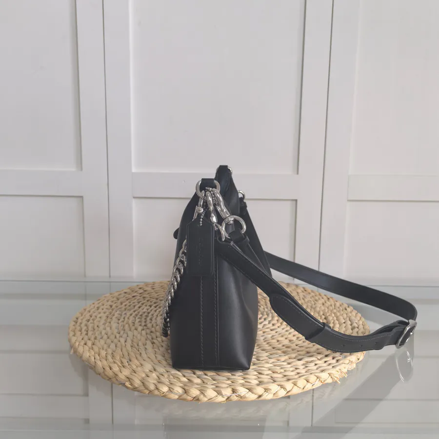COACH JULIET 25 Shoulder Bag Minimalist Elegance