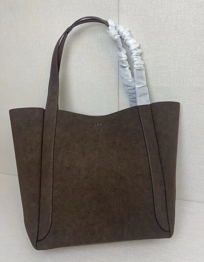 Cocoknuckles Hadley Bucket Bag Daily Commute Essential