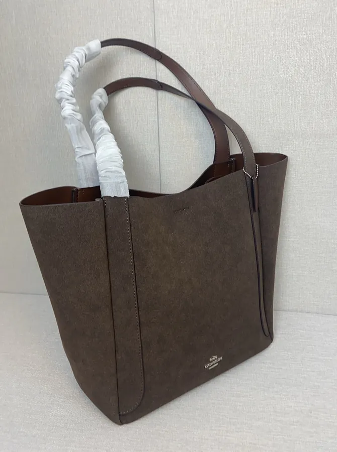 Cocoknuckles Hadley Bucket Bag Daily Commute Essential