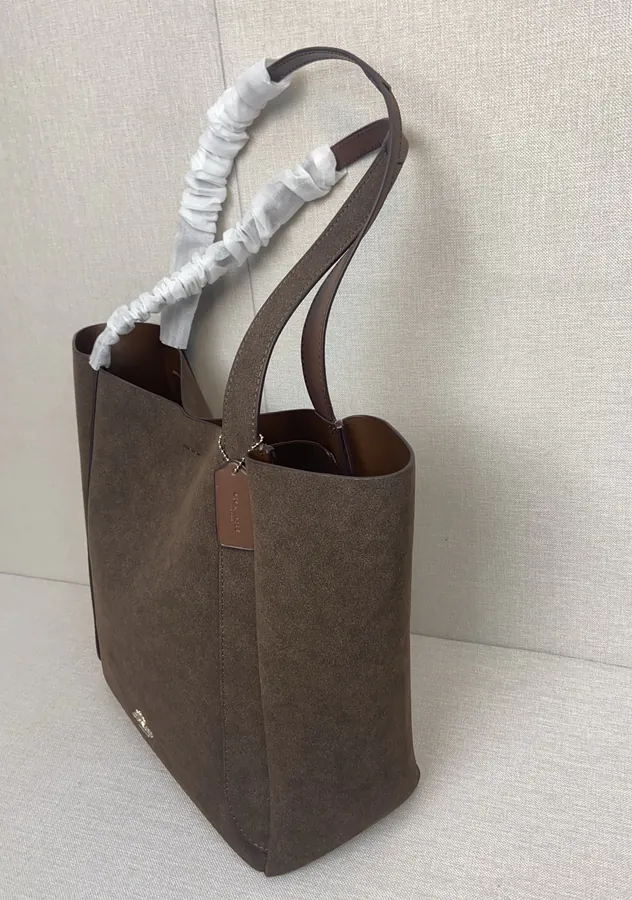 Cocoknuckles Hadley Bucket Bag Daily Commute Essential