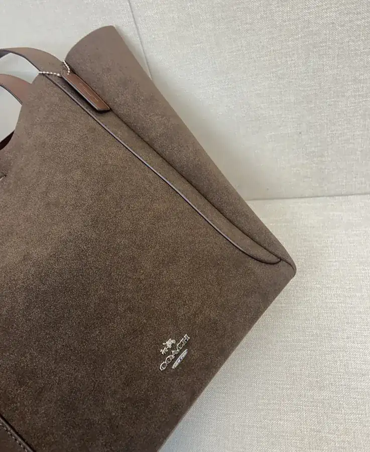 Cocoknuckles Hadley Bucket Bag Daily Commute Essential