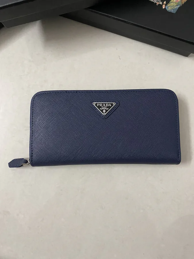 Classic Single Zip Wallet in Blue Italian Cross Grain Calfskin