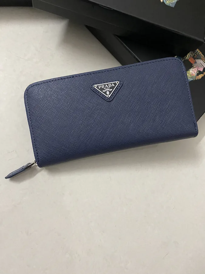Classic Single Zip Wallet in Blue Italian Cross Grain Calfskin