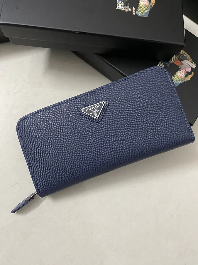 Classic Single Zip Wallet in Blue Italian Cross Grain Calfskin