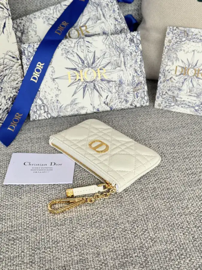 2024 Spring Caro Key Clip Wallet Elegant and Practical