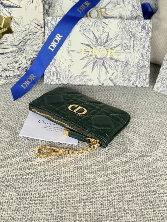 2024 Caro Key Clip Wallet Elegant and Practical