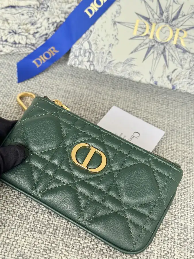 2024 Caro Key Clip Wallet Elegant and Practical