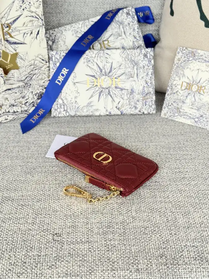2024 Caro Key Clip Wallet Elegant and Practical