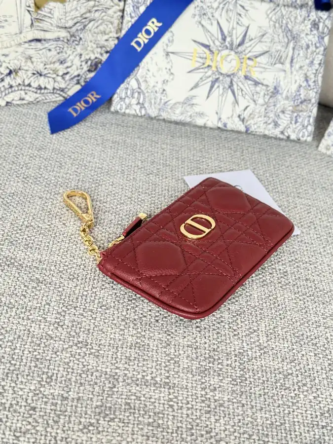 2024 Caro Key Clip Wallet Elegant and Practical