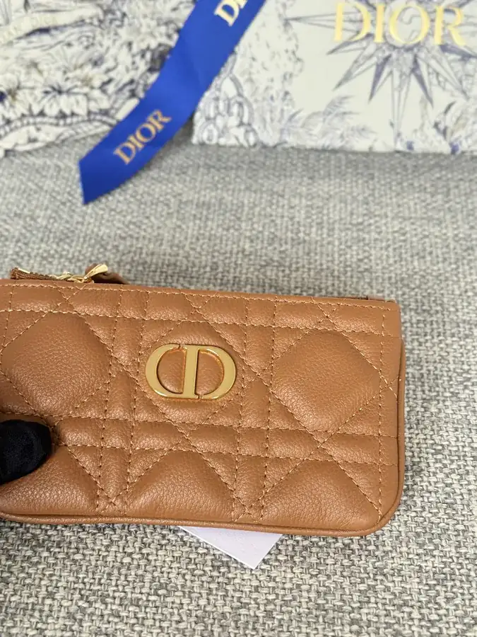 2024 Caro Zero Wallet with Zipper, Key Holder